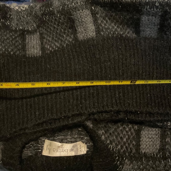 BARBARA SUE BUTTON UP SWEATER .new not worn - Picture 9 of 10